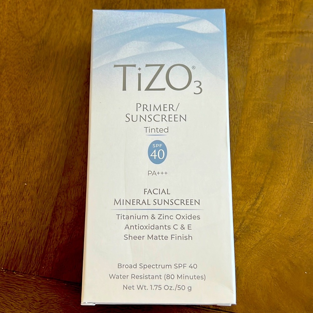 Tizo3 Tinted Primer/Sunscreen. New in box
